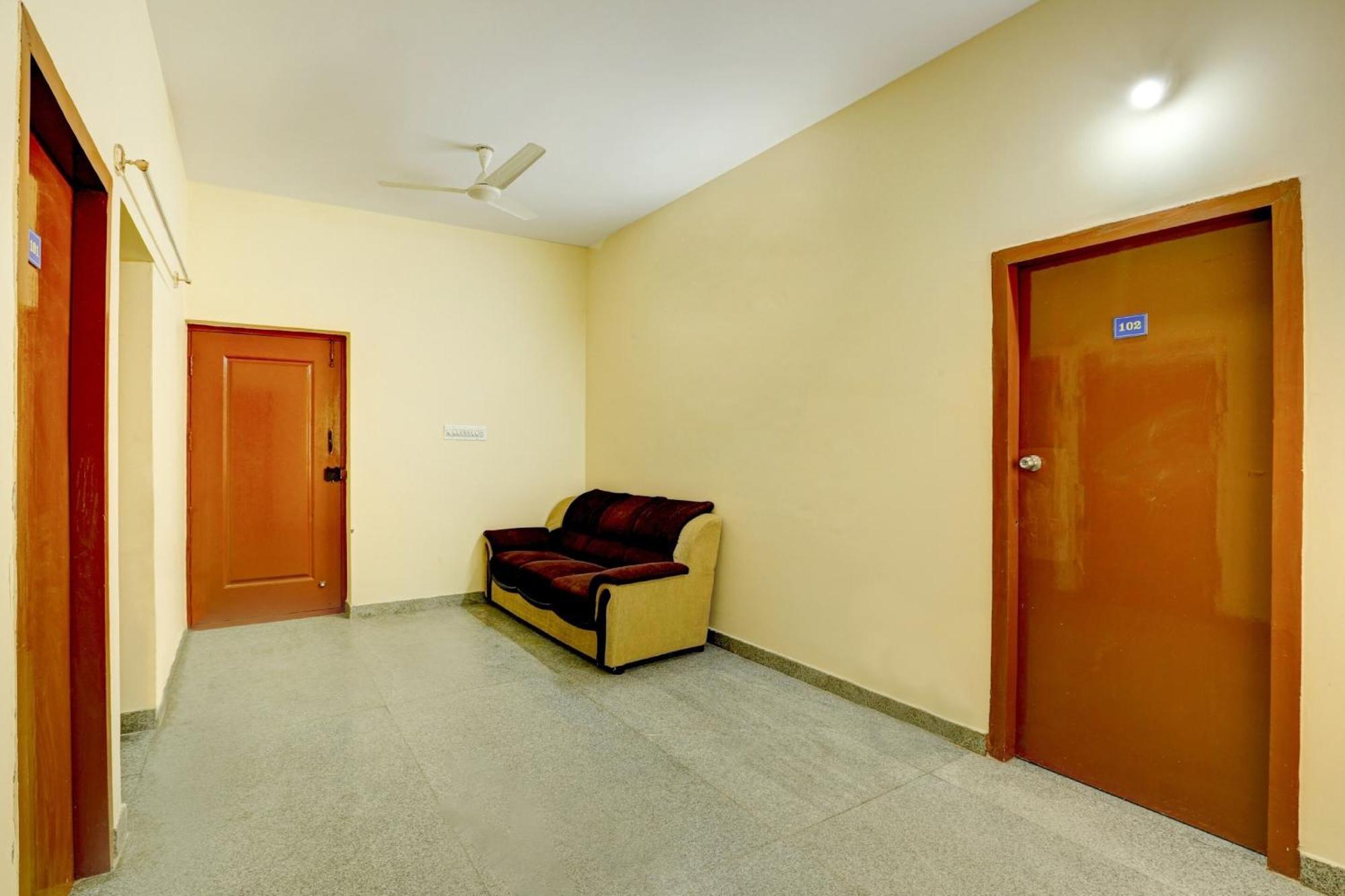 Collection O Relax Stay Apartments Bangalore Exteriör bild